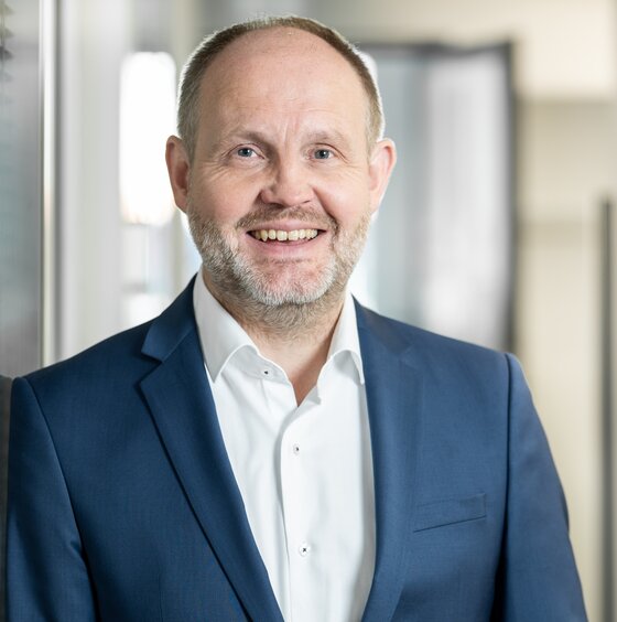 Dr. Carsten Breitmeyer