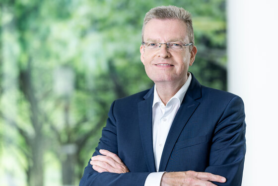 Dr Thorsten Möller