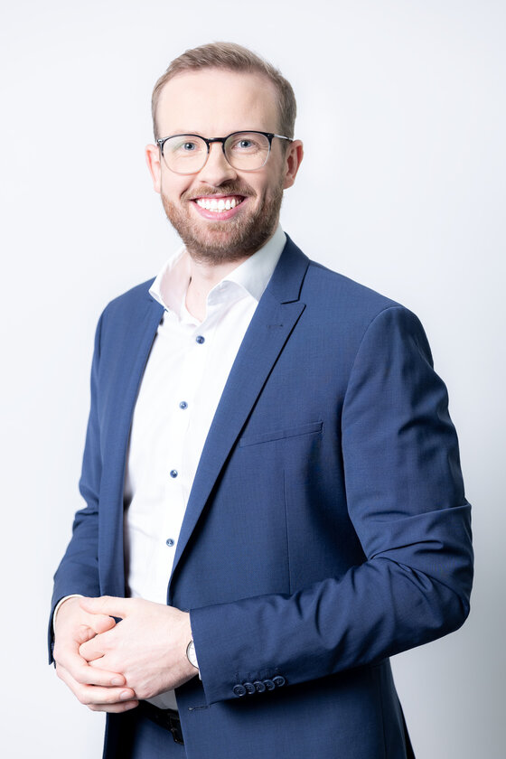 Daniel Lehmkuhl