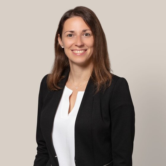 Dr. Julia Hillmann